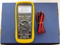 Multímetro Digital FLUKE 28 II 28-2 Resistente IP 67 en Buen Estado de Segunda Mano