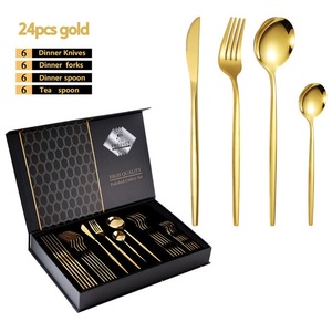 Biểu Tượng Tùy Chỉnh Vàng Muỗng Và Ngã Ba Thép Không Gỉ Thiết Lập Dao Kéo Gương Đánh Bóng 24Pcs Thiết Lập Dao Kéo Với Hộp Quà Tặng Cho Đám Cưới - Product Image 1