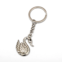 Porte-clés pendentif en forme de poupée animalière mignonne, en alliage de zinc brillant, de luxe, étanche, pour hommes et femmes, Halloween, Nouvel An