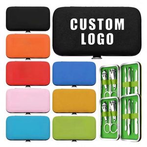 Promotion à prix d'usine : Kit de soins personnels de voyage en acier inoxydable avec logo personnalisé, comprenant des outils de coupe-ongles - Product Image 1