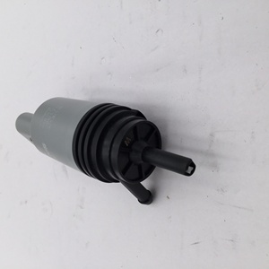 Pompe Lave-glace 67126934159 Pour BMW E81 E87 F20 F21 F22 E82 F87 E93 E92 E91 F31 F33 F83 F10 E60 E61 E63 E64 E65 E66 E67 - Product Image 1