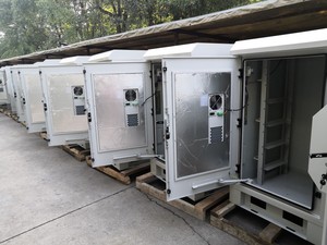 Hot Selling 27u 30u <b>Outdoor</b> Insulated <b>Cabinet</b> Enclosure Ventilation With Air Conditioner HSF-R <b>Outdoor</b> <b>Cabinet</b> HSF-R - Product Image 6