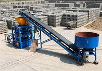 Machine à fabriquer des briques de ciment et des blocs de pavage/entretoises à haute efficacité 4-24 avec contrôle PLC