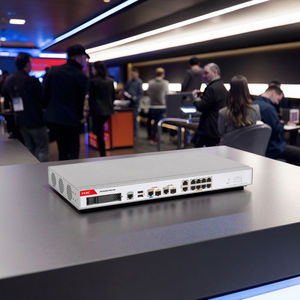 Firewalls Empresariales H3C F100-C-G5 de Capa 3 con 1000 Sesiones Simultáneas, 2G de Rendimiento y 1 Año de Garantía - En Stock - Product Image 2