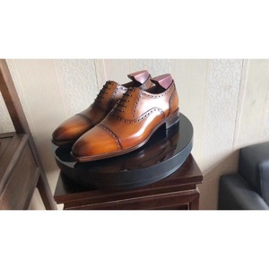 Zapatos de Boda para Hombre de Exquisita Fabricación, Oxford de Cuero Puro Marrón con Cordones, Hechos a Mano con Construcción Goodyear y Pintados a Mano - Product Image 5