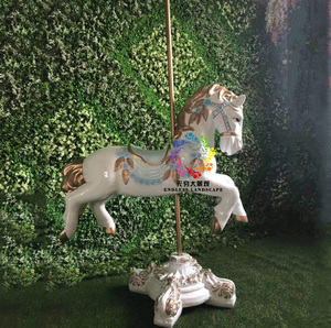 Statua Unicorno da Giostra a Grandezza Naturale di Natale / Decorazione Statua Unicorno da Giostra in Fibra di Vetro - Product Image 2