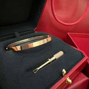 <span class=keywords><strong>Brazalete</strong></span> de Acero Inoxidable Chapado en Oro de 18K con Bisel de Diamantes de Lujo Estilo Carrtierr, Múltiples Estilos, Caja de Regalo Incluida - Product Image 4