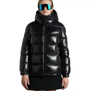 Factory Custom Warm Down Puffer Jacket Lightweight Hooded Women's Short Down Jacket