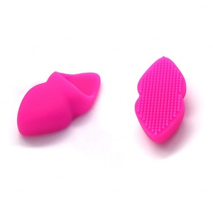 Brosse à doigts en silicone portable pour le nettoyage du visage, brosse nasale douce manuelle pour le nettoyage des pores, outil de soin de la peau - Product Image 6