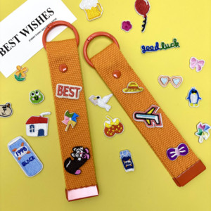Étiquette en sangle tissée en polyester de 32 mm avec motif de dessin animé, mini-écussons brodés DIY thermocollants pour chapeau, sac, porte-clés, pendentif - Product Image 5