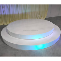 Scène Ronde Moderne en Acrylique Blanc au Design Simple pour Décoration de Mariage Diamètre 300cm Marque Tianhou MOQ 1 Pièce