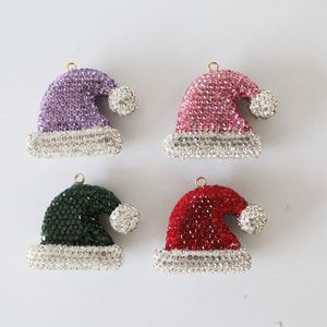 Porte-clés de Noël vintage pour femme, chapeau de Père Noël, pendentif scintillant en strass, breloque de sac en alliage, accessoire cadeau festif - Product Image 1