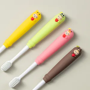 Hochwertige Großhandel angepasste Kronenaffen 4-farbige superweiche Zahnbürste für Kinder