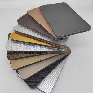 1220*2440*5mm 8mm panneau de charbon de bois de <span class=keywords><strong>bambou</strong></span> surface de miroir métallique PET ondulation de haute qualité pour revêtement mural intérieur - Product Image 1