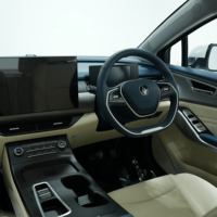2026 ELIGHT RHD SUV Véhicule Électrique de Luxe Blanc NEDC 501km Moteur 165kW Vente Directe Usine Chinoise