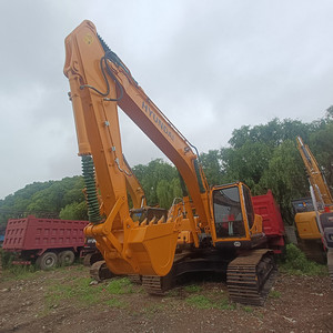 Excavatrice Hyundai 220LC-9S de 22 tonnes avec godet de 0,8 m³ d'occasion, équipement lourd, faible nombre d'heures de travail, garantie 1 an - Product Image 5