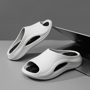 Sports <b>Slippers</b> For Men White Non Slip Breathable Summer Outdoor Wear Thick Sole 3Cm Heel Height One Kick Closure - Product Image 2