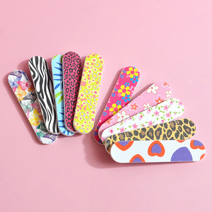 Mini Lima de Uñas EVA de Doble Cara de 9 cm, Lima de Uñas Desechable con Diseño de Flores, Corazones y Mariposas para el Cuidado de las Manicuras - Product Image 2