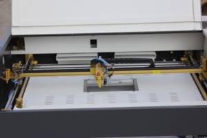 Máquina de Corte Láser de Escritorio Tipo 4060 6040, Grabadora Láser de Dióxido de Carbono para Madera para Uso Doméstico - Product Image 3