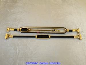 Balustres décoratifs en aluminium de type luxe de conception de garde-corps d'escalier ornemental de style moderne - Product Image 2