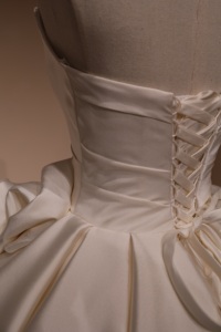 <span class=keywords><strong>Abiti</strong></span> da <span class=keywords><strong>Sposa</strong></span> Champagne per Spose, Vestito da Ballo in Raso Senza Spalline con Rose 3D, Abito da <span class=keywords><strong>Sposa</strong></span> di Lusso Taglie Forti - Product Image 6