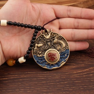 Pendentif Dragon Vintage en Laiton avec Poignée Rotative, Charme de Style Ancien pour Cadeau, Ornement Artisanal Décoratif - Product Image 3