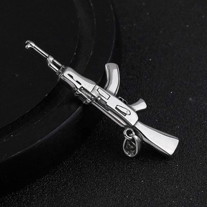 Pendentif Hip-Hop pour Homme en Acier Inoxydable, Pendentif Pistolet de Luxe Modèle AK pour Homme - Product Image 4