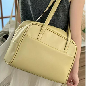 Bolso de hombro individual espacioso con diseño limpio perfecto para compras en el trabajo y uso diario - Product Image 1