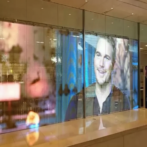 Écran LED transparent flexible d'intérieur Technology P10 pour vitrines de magasins/Publicité - Product Image 1