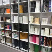 Boîte à fleurs rigide biodégradable en gros avec fermeture magnétique et poignée, forme personnalisable, papier couché, logo personnalisé pour savon/fleurs