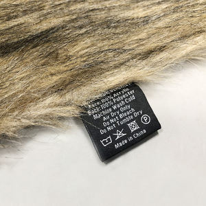 ผ้าห่มขนเฟอร์เทียมคุณภาพสูง ลายขนหมาป่า/กระต่าย หนานุ่ม สำหรับใช้ในบ้าน เตียง โซฟา ผ้าห่มตกแต่งสุดหรู - Product Image 4