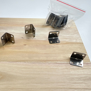 Soporte <span class=keywords><strong>de</strong></span> ángulo <span class=keywords><strong>de</strong></span> metal <span class=keywords><strong>de</strong></span> alta resistencia <span class=keywords><strong>para</strong></span> construcción utilizado ampliamente en marco <span class=keywords><strong>de</strong></span> puerta <span class=keywords><strong>de</strong></span> <span class=keywords><strong>vidrio</strong></span> Junta <span class=keywords><strong>de</strong></span> esquina Conector <span class=keywords><strong>de</strong></span> esquina grueso - Product Image 5