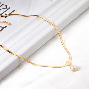 Collar de Cadena Doble con Colgante de Acero Inoxidable Chapado en Oro de 18k para Mujer - Product Image 6