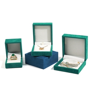 Estuche de Joyería de Terciopelo de Estilo Clásico, Juego de Estuches de Joyería Sencillos, Estuche de Joyería de Alta Calidad, Admite Personalización de Logotipo y Venta al por Mayor - Product Image 3