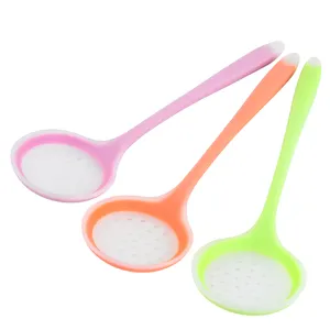 Wholesale non stick skimmer kitchen-Long handle silicone spoon non stick pot cooking filter skimmer heat resistant filter spoon net spoon kitchen tools