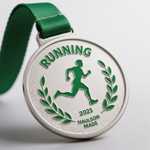 Médaille de sport personnalisée de haute qualité en gros, nouvelle récompense, impression UV, plaquée argent, médaille de course en métal pour souvenir - Product Image 1