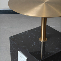 Table basse moderne de luxe Fuyas, design en marbre noir et or, style minimaliste léger, acier durable, verre, hauteur réglable, salon