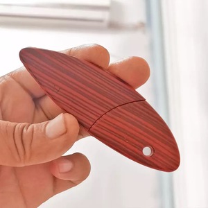 มีดพกพาขนาดเล็ก มีดไม้รูปปลา ดีไซน์กะทัดรัด มีดผลไม้สำหรับครัวกลางแจ้ง 1 ชิ้น ใบมีดสั้นพกพาได้ 1 นิ้ว - Product Image 3