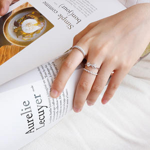 Bague Rosette Noeud Noeud Ajustable en Argent Sterling 925 avec Pierres de Zircon Cubique pour les Fêtes - Product Image 2