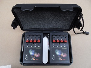 AM04R-<span class=keywords><strong>2</strong></span> 8 العظة اثنان استقبال لاسلكي للتحكم عن بعد نظام إطلاق ألعاب نارية للاحتفال - Product Image 2