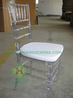 Usine en gros clair empilable Knock-down PC en plastique Chiavari Napoléon chaise pour mariage salle à manger parc cuisine entrée Banquet