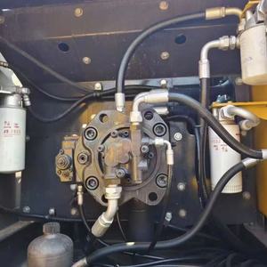 Excavatrice sur chenilles Volvo EC210 EPA d'occasion de 21 tonnes avec boîte de vitesses et système hydraulique à pompe, pour travaux de terrassement et d'exploitation minière - Product Image 5