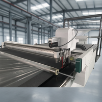 Máquina de corte automático de tela con cuchilla oscilante CNC CE, precio para máquinas de corte de plotter digital de cama plana para prendas de vestir