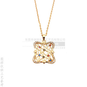 Collar con colgante de estrella de acero inoxidable, oro rosa, hueco, con incrustaciones de cristal de cinco puntas, diseño geométrico para uso diario - Product Image 5