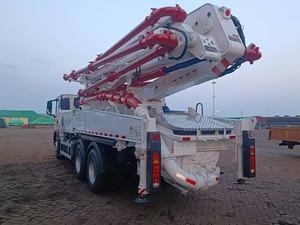 Pompe à béton neuve montée sur camion 36,5 m HB37V avec débit de 120 m³/h – Matériel de bétonnage en stock - Product Image 2