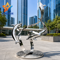 Sculpture de dauphin en acier inoxydable 304 poli miroir sur mesure, fontaine d'eau extérieure décorative, taille OEM