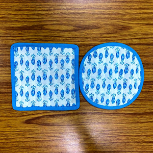 Posavasos Redondos de Algodón Azul Bebé Hechos a Mano por Ridhi, Ecológicos, con Ribete Acolchado de 5x5 Pulgadas, Estampado a Bloque, Estilo Boho, Personalizables - Product Image 1