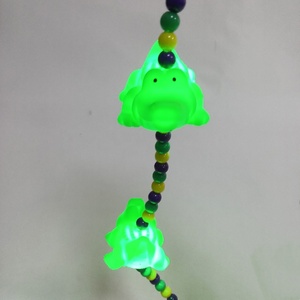 Collares de cuentas LED de cocodrilo al por mayor, decoraciones iluminadas verdes para el Día de San Patricio, para fiestas al aire libre y carnavales, recuerdos de fiesta - Product Image 3