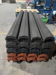 La mejor calidad moderna AZ150 teja de Metal recubierta de piedra DX51D hoja de techo recubierta de piedra resistente al calor para habitación de apartamento - Product Image 6