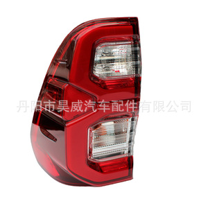 ไฟท้าย LED สำหรับรถยนต์โตโยต้า ไฮลักซ์ รีโว่ ร็อคโค่ LX 17 ปี 2020 สีแดง พร้อมฟังก์ชั่นไฟเบรก - Product Image 1